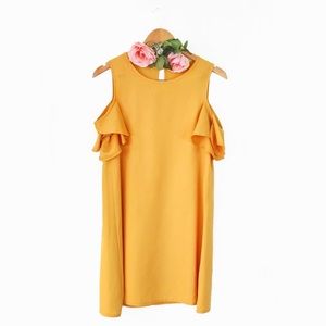 A golden standard ⭐️ dress